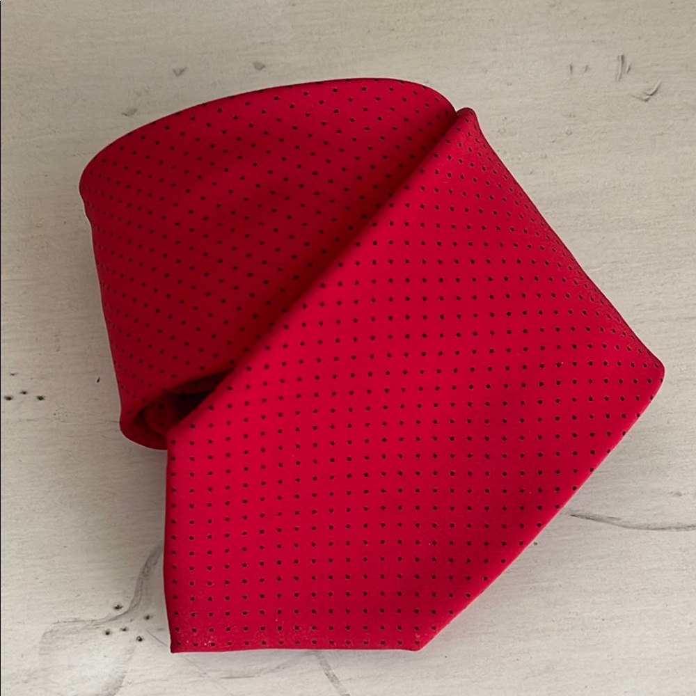 Brioni Crimson Silk Tie with Dotted Design